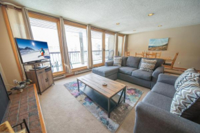 Lenawee 1738 by SummitCove Lodging